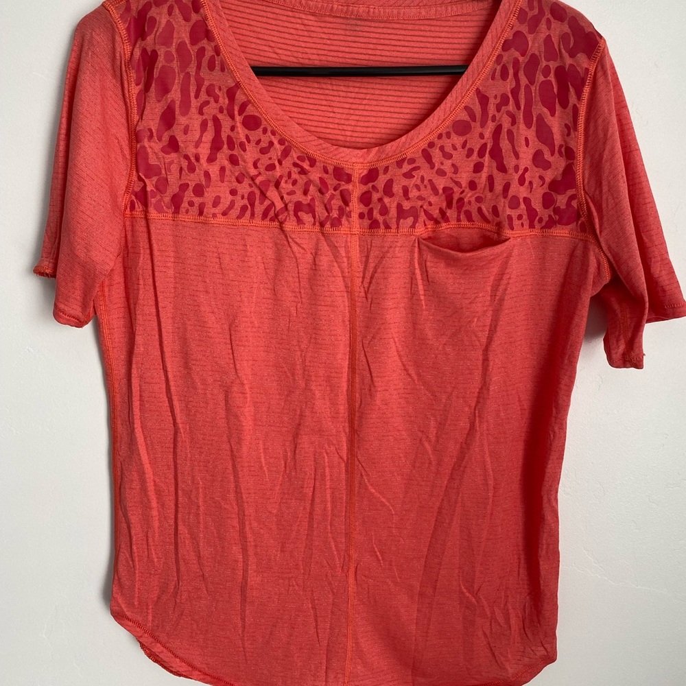 Lululemon cycling shirt